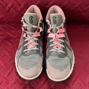Nike Kyrie‎ Flytrap 5 Moon Fossil Pink Gaze Camo